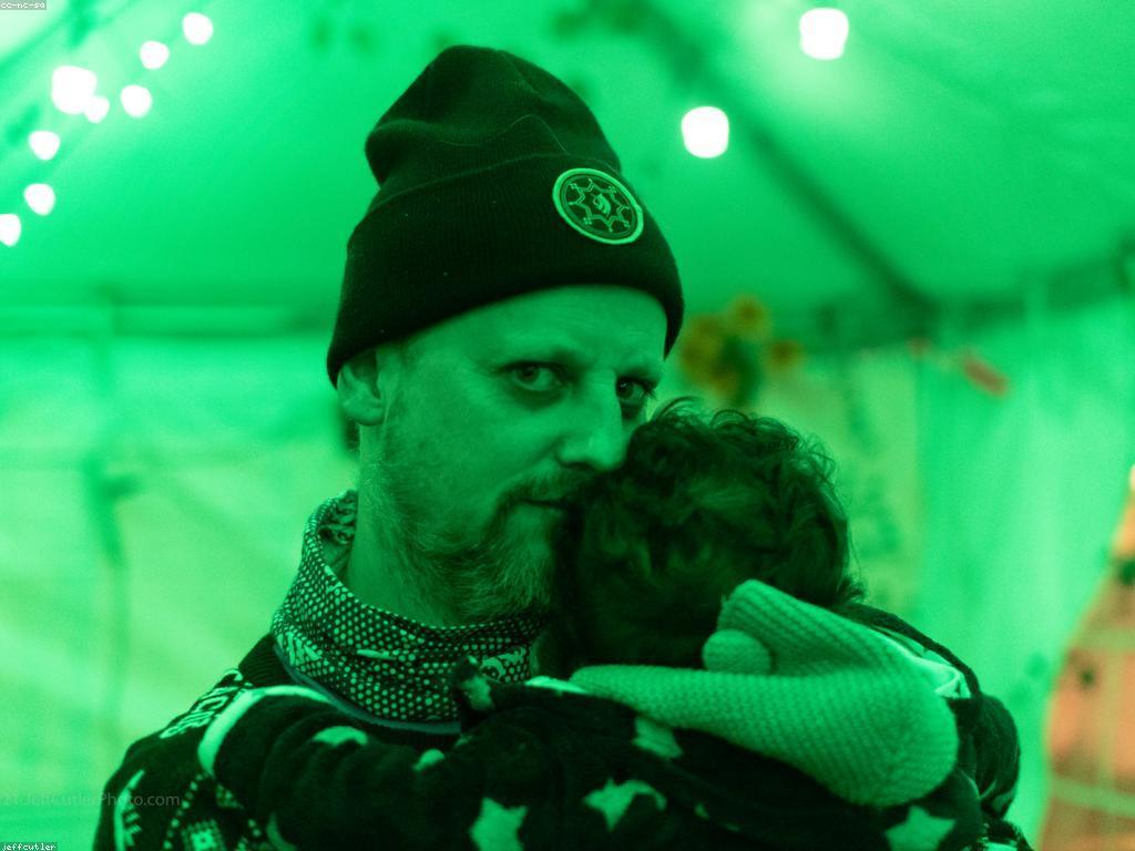 កម្រងការផ្សាយ៖ ការអភិវឌ្ឍន៍និងវិស័យក្រៅប្រព័ន្ធ